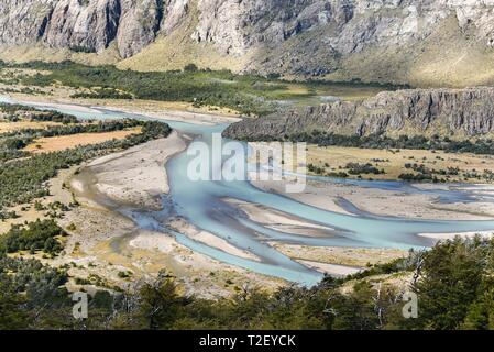 Breiten Fluss Tal der mäandernden Rio De Las Vueltas, Nationalpark Los Glaciares, Anden, Provinz Santa Cruz, Patagonien, Argentinien Stockfoto