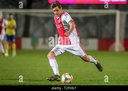 AMSTERDAM, 01-04-2019, Sportpark De Toekomst, Keuken Kampioen Divisie, Jong Ajax - Cambuur, Saison 2018 / 2019, Jong Ajax-player Victor Jensen während des Spiels Jong Ajax - cambuur Stockfoto