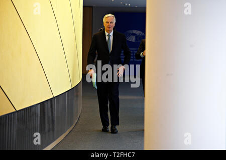 Brüssel, Belgien. 2. April 2019. Europäische Union Chief Brexit Verhandlungsführer Michel Barnier wendet das Europäische Parlament Ausschuss für Auswärtige Angelegenheiten. Alexandros Michailidis/Alamy leben Nachrichten Stockfoto