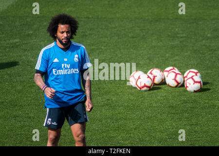 Madrid, Spanien, 2. April, 2019. Real Madrid Spieler Marcelo Vieira während einer Trainingseinheit vor La Liga Spiel gegen Valencia C.F. Credit: Marcos del Mazo/Alamy leben Nachrichten Stockfoto