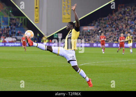 Arnheim, 02-04-2019, GelreDome, Saison 2018 / 2019, Vitesse Spieler Mohammed Dauda während dem Spiel Vitesse-AZ Stockfoto