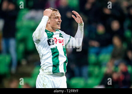 GRONINGEN - 02-04-2019, Groningen Stadium, der niederländischen Eredivisie Saison 2018/2019. Groningen player Kaj Sierhuis feiert die 1-0 während des Spiels Groningen - Graafschap. Stockfoto