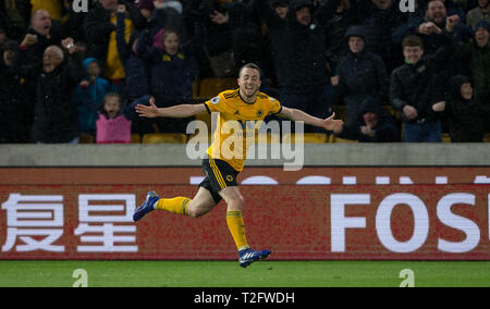 Wolverhampton, Großbritannien. 02 Apr, 2019. Diogo Jota der Wölfe feiert sein Ziel während der Premier League Match zwischen Wolverhampton Wanderers und Manchester United an Molineux, Wolverhampton, England am 2. April 2019. Foto von Andy Rowland. Credit: Andrew Rowland/Alamy leben Nachrichten Stockfoto