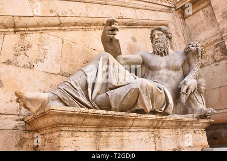 Das antike Römische Statue des Flusses Gott, als Allegorie der Nil auf dem Kapitol (Campidoglio) in Rom. Stockfoto