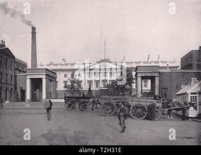 Der Royal Mint - Von der Tower Bridge Ansatz Stockfoto