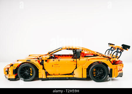 Bukarest, Rumänien - 02 April, 2019: Porsche 911 GT3 RS LEGO Modell Stockfoto