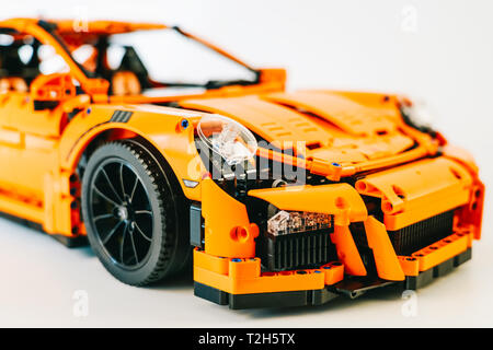 Bukarest, Rumänien - 02 April, 2019: Porsche 911 GT3 RS LEGO Modell Stockfoto