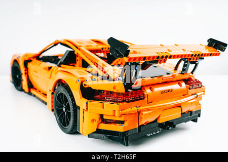 Bukarest, Rumänien - 02 April, 2019: Porsche 911 GT3 RS LEGO Modell Stockfoto