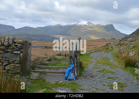 Nantlle Ridge gesehen von abgewichen Trail Off die Rhyd Ddu Pfad, Snowdonia Stockfoto