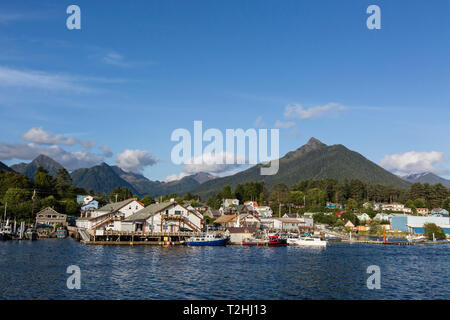 Ein Blick auf die kommerzielle Fischerei Docks und Waterfront in Sitka, Baranof Island, Alaska, Vereinigte Staaten von Amerika Stockfoto