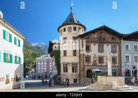 Marmorner Brunnen am Marktplatz, Berchtesgaden, Oberbayern, Bayern, Deutschland, Europa Stockfoto