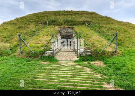 Maeshowe, Stone Age chambered Grab, 5000 Jahre alten Neolithischen Gebäudes, UNESCO-Weltkulturerbe, Orkney Inseln, Schottland, Großbritannien, Europa Stockfoto