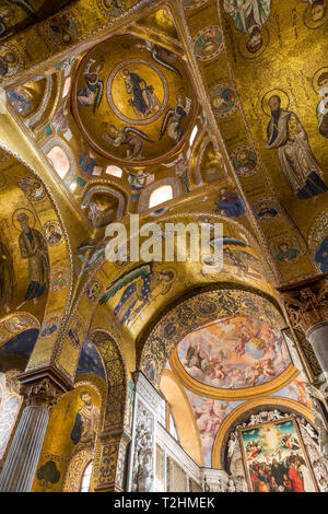 Innenraum der Santa Maria dell'Ammiraglio Kirche (auch 'La Martorana'), Palermo, Sizilien, Italien, Europa Stockfoto