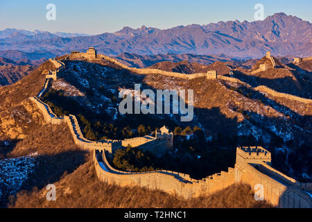 Sunlit Simatai und Jinshanling Abschnitte der Großen Mauer von China, UNESCO-Weltkulturerbe, China, Ostasien Stockfoto