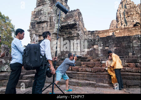 Kambodscha: Angkor Wat ist eine Tempelanlage in Kambodscha und eines der größten religiösen Bauwerke der Welt, auf einer Website messen 162,6 Hektar (1,62 Stockfoto