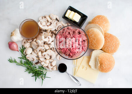 Mushroom Swiss Burger Zutaten Stockfoto