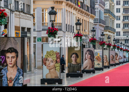 Calle Marques de Larios Straße mit roter Teppich für den spanischen Filmfestival Malaga, Malaga, Andalusien, Spanien geschmückt Stockfoto