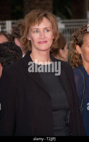 CANNES, Frankreich. Mai 13, 2000: Schauspielerin Janet McTeer bei der Premiere von O Brother Where Art Thou im Wettbewerb der Filmfestspiele von Cannes. Bild: Paul Smith/Featureflash Stockfoto