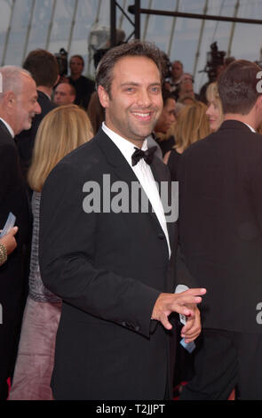 CANNES, Frankreich. Mai 13, 2000: Regisseur Sam Mendes bei der Premiere von O Brother Where Art Thou im Wettbewerb der Filmfestspiele von Cannes. Bild: Paul Smith/Featureflash Stockfoto