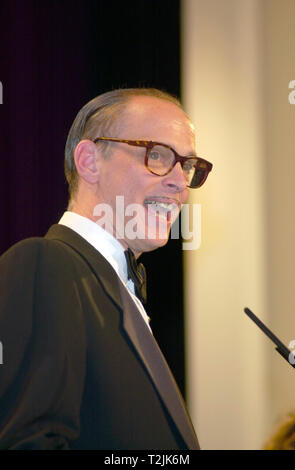 CANNES, Frankreich. 21. Mai 2000: Regisseur John Waters auf der 53 Cannes Film Festival Preisverleihung. Bild: Paul Smith/Featureflash Stockfoto