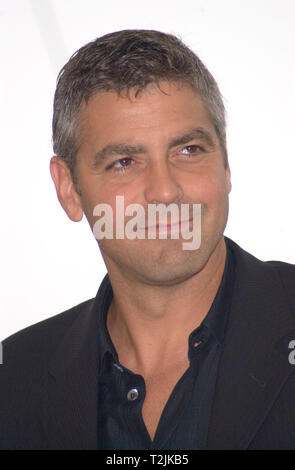 CANNES, Frankreich. Mai 13, 2000: Schauspieler George Clooney beim Filmfestival in Cannes seinen neuen Film O Brother Where Art Thou zu fördern. Bild: Paul Smith/Featureflash Stockfoto