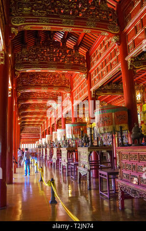Hue, Vietnam - am 5. Januar 2015: Einrichtung von Hung zu Mieu (Tempel der Auferstehung) innerhalb der Zitadelle. Kaiserstadt Hue, Vietnam. Stockfoto