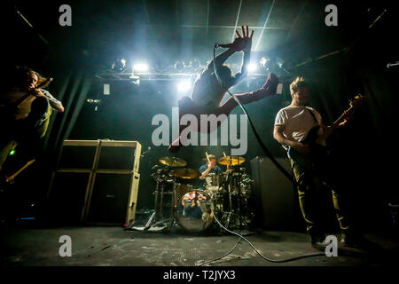 Bologna, Italien. 26 Mär, 2019. Hellfire Buchung präsentiert Frank Carter & die Klapperschlangen. In den letzten Jahren, Frank Carter, der ehemalige Galgen Frontmann, hat nie aufgehört zu begeistern und seine enorme Kreativität und seine Liebe für die Musik zeigen, die auf den renommiertesten Bühnen in Europa zusammen mit seinem Rattesnakes, mehrmals vorhanden, im Reading & Leeds Festival zu spielen, um den Download und viele andere lokale Festivals wie dem Home Festival und die Firenze Felsen zu Beginn des Bands des Kalibers von Foo Fighters & Biffy Clyro! Credit: Luigi Rizzo/Pacific Press/Alamy leben Nachrichten Stockfoto