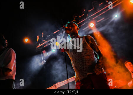 Bologna, Italien. 26 Mär, 2019. Hellfire Buchung präsentiert Frank Carter & die Klapperschlangen. In den letzten Jahren, Frank Carter, der ehemalige Galgen Frontmann, hat nie aufgehört zu begeistern und seine enorme Kreativität und seine Liebe für die Musik zeigen, die auf den renommiertesten Bühnen in Europa zusammen mit seinem Rattesnakes, mehrmals vorhanden, im Reading & Leeds Festival zu spielen, um den Download und viele andere lokale Festivals wie dem Home Festival und die Firenze Felsen zu Beginn des Bands des Kalibers von Foo Fighters & Biffy Clyro! Credit: Luigi Rizzo/Pacific Press/Alamy leben Nachrichten Stockfoto