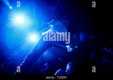 Bologna, Italien. 26 Mär, 2019. Hellfire Buchung präsentiert Frank Carter & die Klapperschlangen. In den letzten Jahren, Frank Carter, der ehemalige Galgen Frontmann, hat nie aufgehört zu begeistern und seine enorme Kreativität und seine Liebe für die Musik zeigen, die auf den renommiertesten Bühnen in Europa zusammen mit seinem Rattesnakes, mehrmals vorhanden, im Reading & Leeds Festival zu spielen, um den Download und viele andere lokale Festivals wie dem Home Festival und die Firenze Felsen zu Beginn des Bands des Kalibers von Foo Fighters & Biffy Clyro! Credit: Luigi Rizzo/Pacific Press/Alamy leben Nachrichten Stockfoto