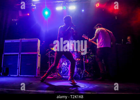 Bologna, Italien. 26 Mär, 2019. Hellfire Buchung präsentiert Frank Carter & die Klapperschlangen. In den letzten Jahren, Frank Carter, der ehemalige Galgen Frontmann, hat nie aufgehört zu begeistern und seine enorme Kreativität und seine Liebe für die Musik zeigen, die auf den renommiertesten Bühnen in Europa zusammen mit seinem Rattesnakes, mehrmals vorhanden, im Reading & Leeds Festival zu spielen, um den Download und viele andere lokale Festivals wie dem Home Festival und die Firenze Felsen zu Beginn des Bands des Kalibers von Foo Fighters & Biffy Clyro! Credit: Luigi Rizzo/Pacific Press/Alamy leben Nachrichten Stockfoto