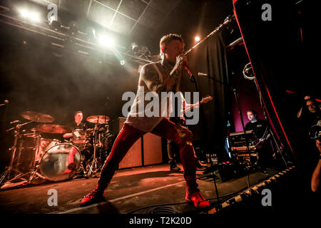 Bologna, Italien. 26 Mär, 2019. Hellfire Buchung präsentiert Frank Carter & die Klapperschlangen. In den letzten Jahren, Frank Carter, der ehemalige Galgen Frontmann, hat nie aufgehört zu begeistern und seine enorme Kreativität und seine Liebe für die Musik zeigen, die auf den renommiertesten Bühnen in Europa zusammen mit seinem Rattesnakes, mehrmals vorhanden, im Reading & Leeds Festival zu spielen, um den Download und viele andere lokale Festivals wie dem Home Festival und die Firenze Felsen zu Beginn des Bands des Kalibers von Foo Fighters & Biffy Clyro! Credit: Luigi Rizzo/Pacific Press/Alamy leben Nachrichten Stockfoto
