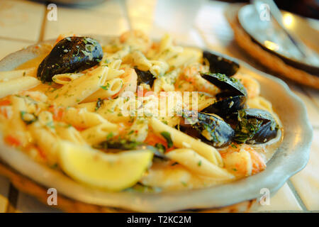 Meeresfrüchte Pasta auf der Schüssel. Stockfoto