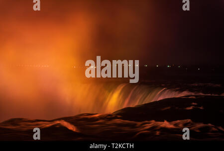 März 31 wurde wie ein Löwe in Niagara Falls Ontario 2019 Stockfoto