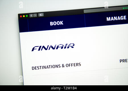 FinnAir Website Homepage. Nahaufnahme von FinnAir Logo. Сan als Illustration für Medien oder Websites verwendet werden, sowie einen Link zu der Quelle der Nachrichten Stockfoto