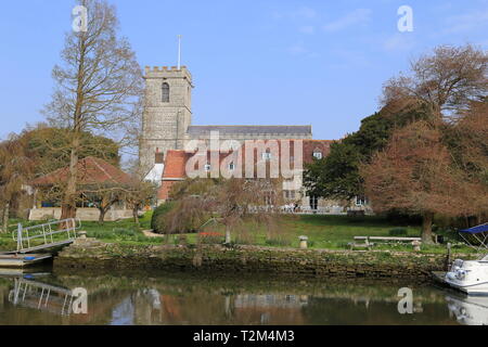 Priory Hotel mit Klosterkirche Lady St Mary hinter, Wareham, Isle of Purbeck, Dorset, England, Großbritannien, USA, UK, Europa Stockfoto