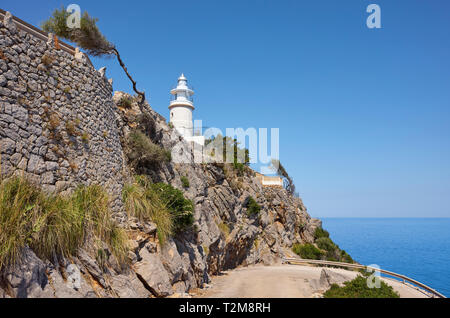 Cap Gros Leuchtturm auf Mallorca Küste, Spanien befindet. Stockfoto