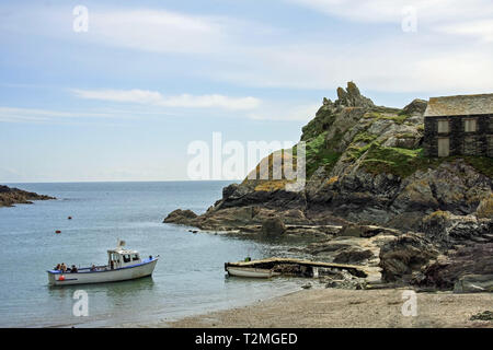 Fuß für Fluggäste, die Polerro auf eine malerische Reise in South East Cornwall zu Looe Stockfoto