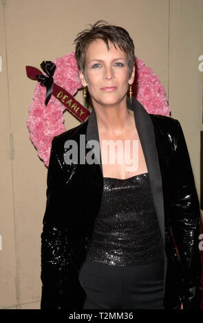 LOS ANGELES, Ca. Februar 28, 2000: Schauspielerin Jamie Lee Curtis bei der Weltpremiere in Los Angeles, der Ihren neuen Film 'Drowning Mona", in denen Sie Sterne mit Danny DeVito & Neve Campbell. © Paul Smith/Featureflash Stockfoto