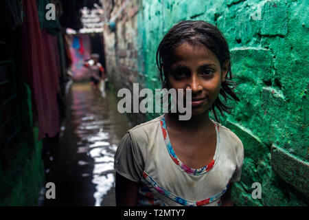 Dieses Bild habe ich vor einigen Jahren in einer engen Gasse von Howrah, nach einem starken Regenfällen. Ihre waterlogged Zustand war schrecklich zu beschreiben. Stockfoto