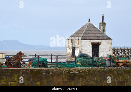 Kleines Gebäude auf den Hafen von Maryport, Cumbria, England Stockfoto