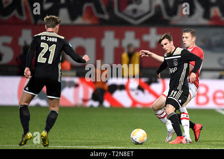 EMMEN, 03-04-2019, Oude Meerdijk Stadion, Saison 2018 / 2019, der niederländischen Eredivisie. Nico Tagliafico während des Spiels Emmen - Ajax 2-5. Stockfoto