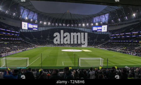 London, Großbritannien. 3 Apr, 2019. Allgemeine Ansicht vor dem Premier League Match zwischen den Tottenham Hotspur und Crystal Palace an der Tottenham Hotspur Stadion am 3. April 2019 in London, England. (Foto von Paul Raffety/phcimages.com) Credit: PHC Images/Alamy leben Nachrichten Stockfoto