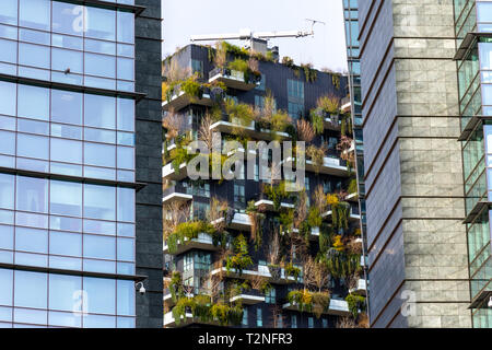 Bosco Verticale, vertikale Wald Apartment Gebäude in Porta Nuova Financial District der Stadt Mailand, Italien Stockfoto