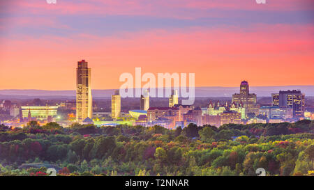 Albany, New York, USA Downtown Skyline der Stadt in der Dämmerung. Stockfoto