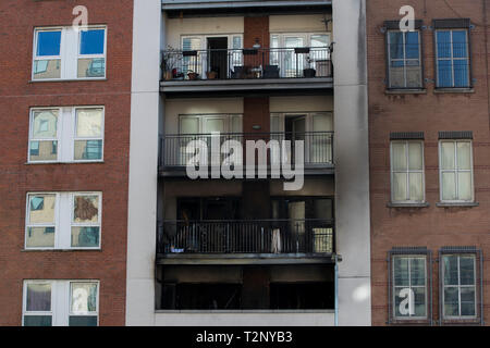 Ein Apartment Block bei 97 Great Victoria Street im Zentrum von Belfast, nach 80 Bewohner wurden von einem Brand in den frühen Morgenstunden des Mittwoch evakuiert. Stockfoto