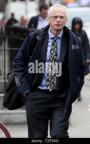 Sport Irland CEO John treacy kommt in Leinster House, bevor ein Sport Ausschusses in Bezug auf die Finanzierung der Fußball-Verband Irlands zu erscheinen. Stockfoto