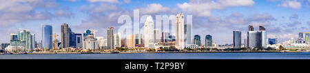 Panoramablick auf die Skyline von Downtown San Diego, Kalifornien Stockfoto