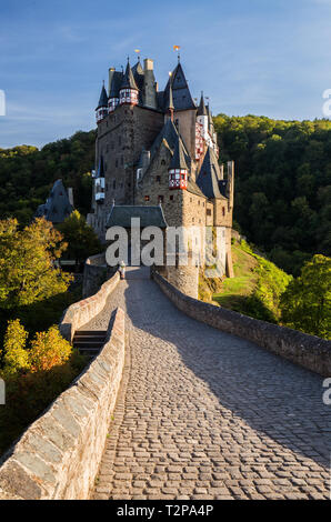 Die schöne Burg Eltz Burg auf Deutschlands Rhein Stockfoto