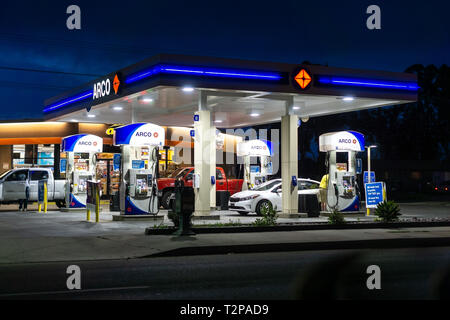 März 19, 2019 San Diego/CA/USA - Arco Tankstelle Stockfoto