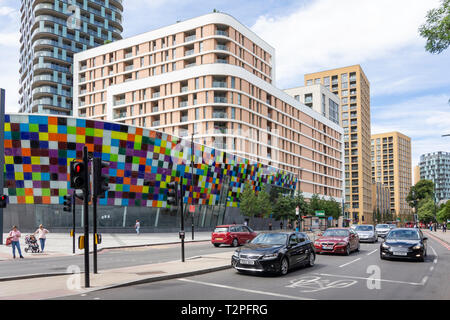 Renaissance Tower und Apartment Komplex aus Runnell Street, Lewisham, London Borough von Lewisham, Greater London, England, Vereinigtes Königreich Stockfoto